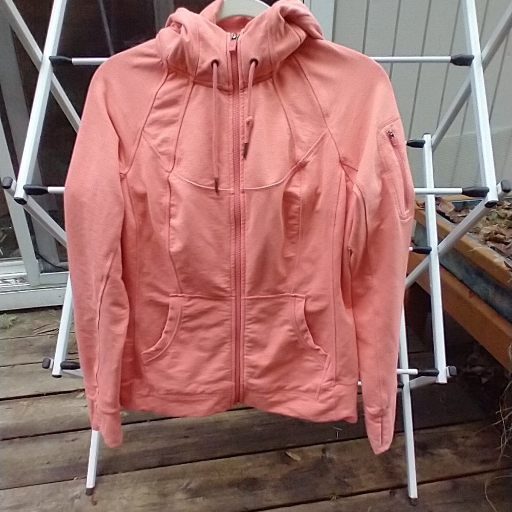 Peach Athleta sweatshirt. Size M